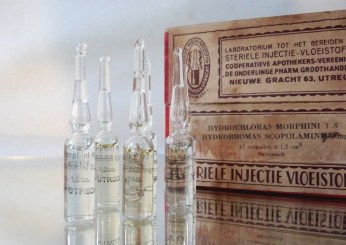 Hydrochloras_Morphini_&_Hydrobromas_Scopolamine.JPG