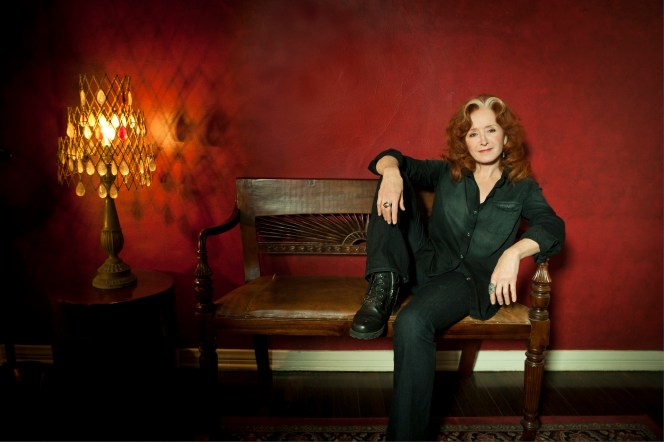 -images-uploads-gallery-bonnieraitt-3